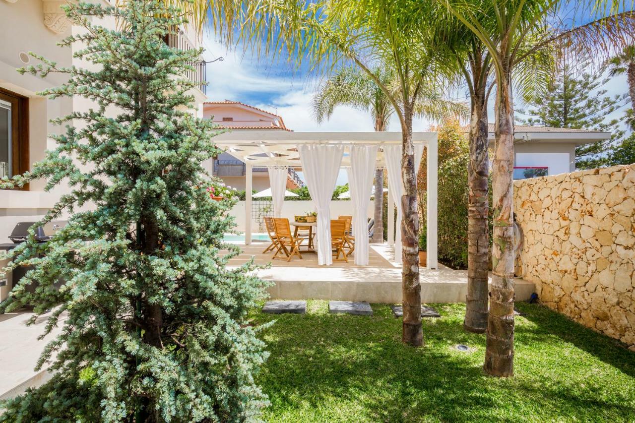 Villa Raphael Avola Exteriér fotografie